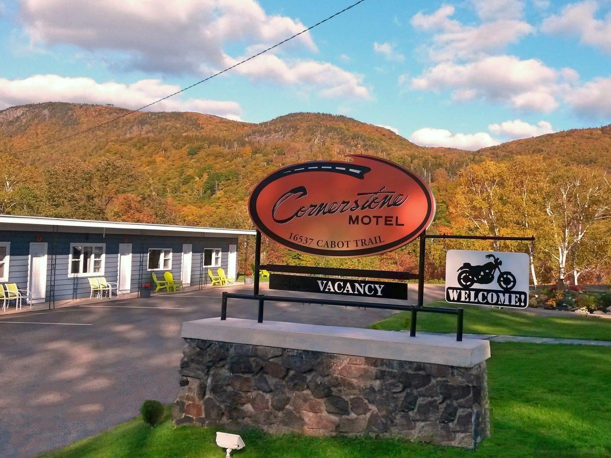 Cornerstone Motel Chéticamp Exteriör bild